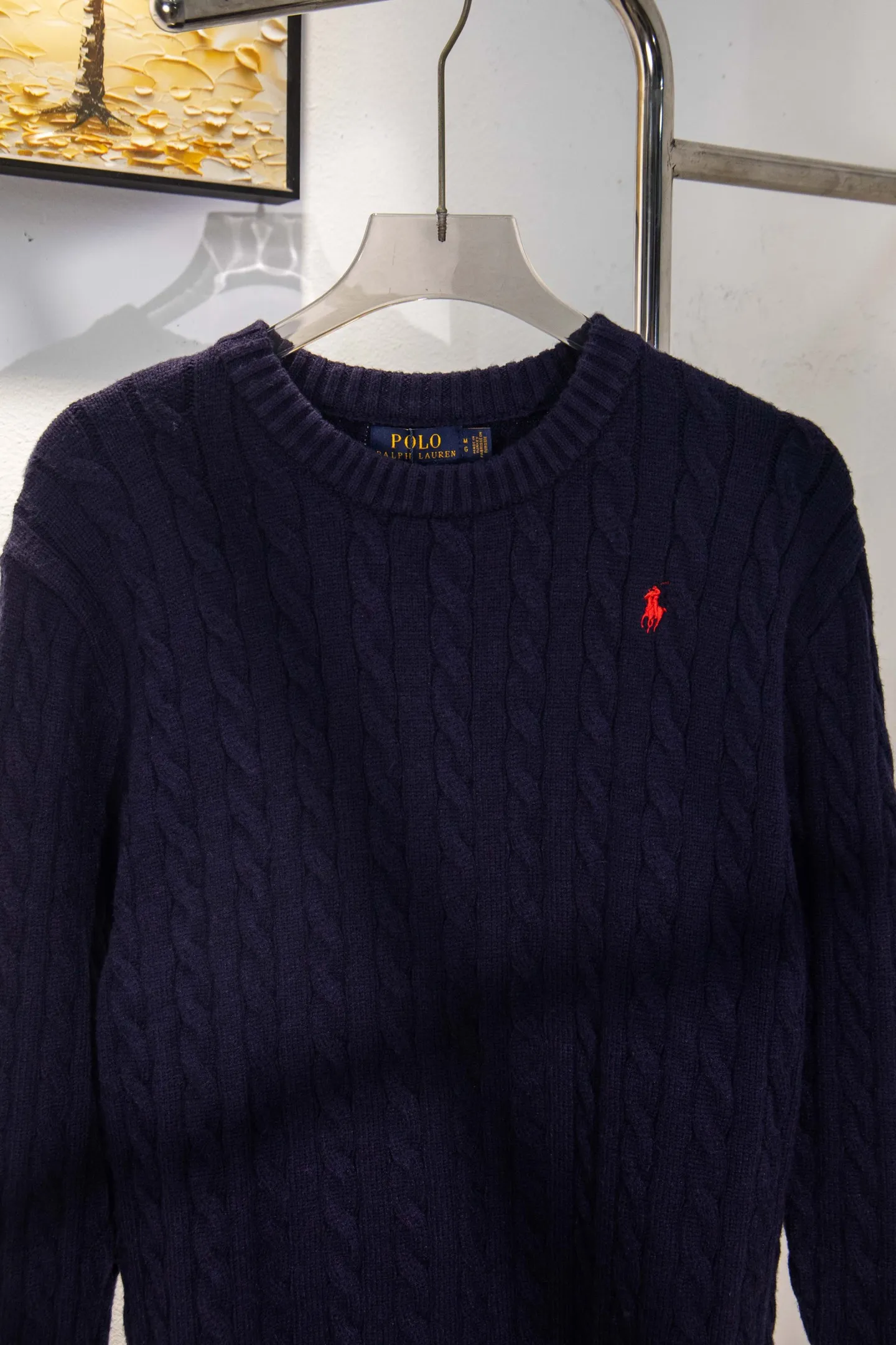 P210 model number: Y195 Ralph Lauren men's round neck sweater men's hemp flower original collar sweater. The version is really good-looking. It can be worn alone or as a jacket to be worn inside or outside. The upper body shows personal fashion charm. Four colors are available. The same style for men and women. A must-see item for new summer products. Tag, hanging grain, washed, packaging bag, full set of accessories. Very good appearance, super exquisite workmanship. Size: S-XL